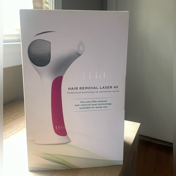 tria Hair Removal Laser 4X (Fuchsia) - Picture 1 of 2